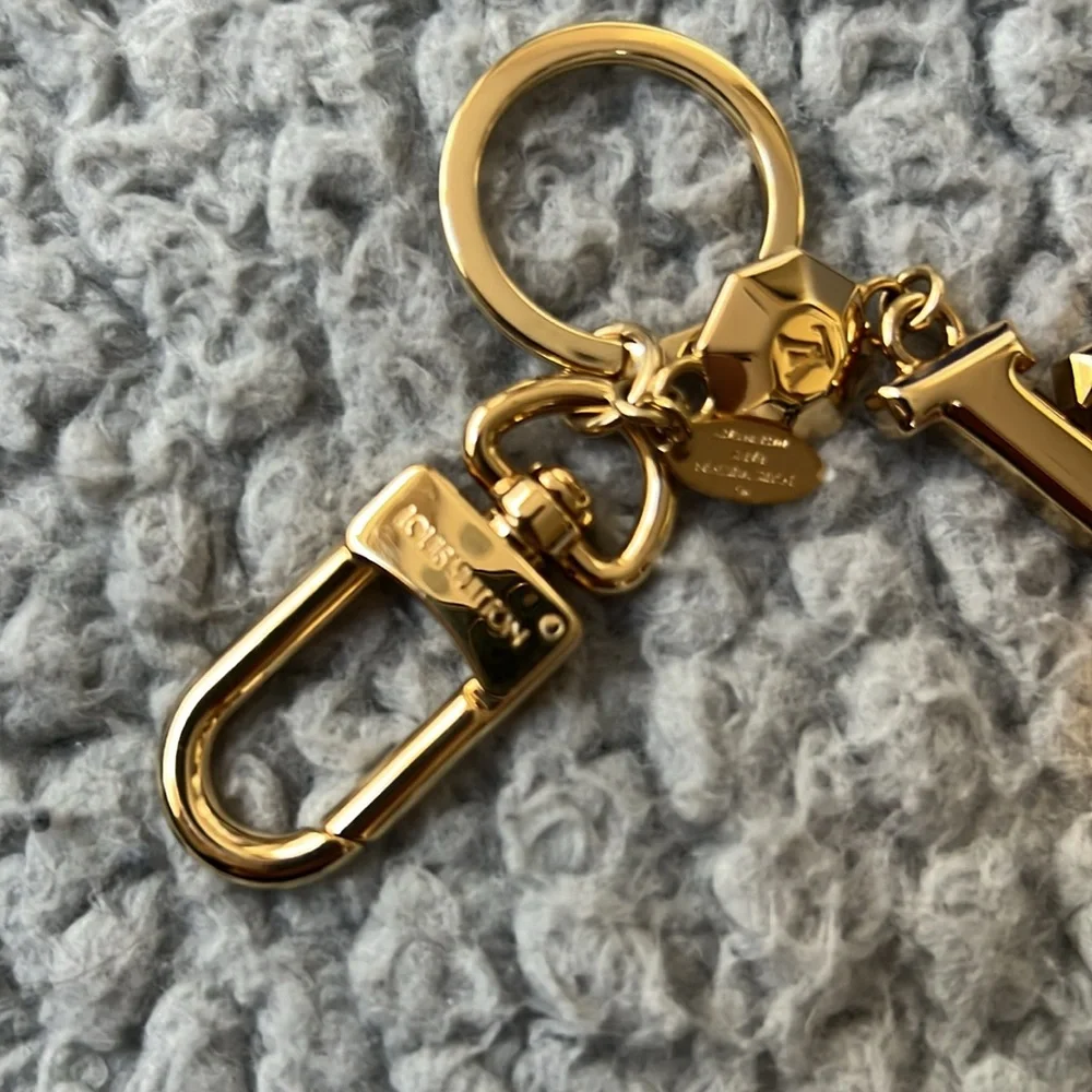 Louis Vuitton Key Charm - Picture 5 of 6